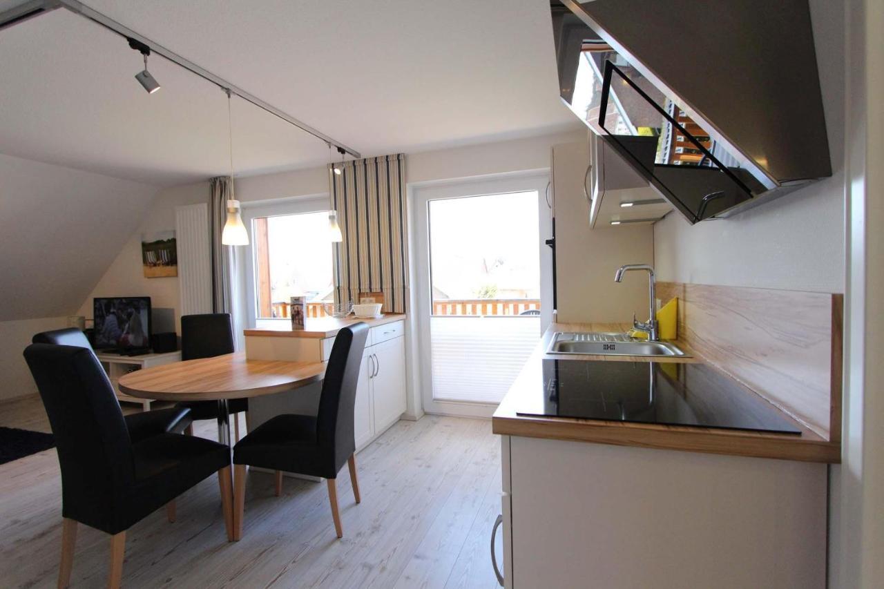 Haus Heckenrose Whg 2 Og Apartment Kellenhusen Bagian luar foto